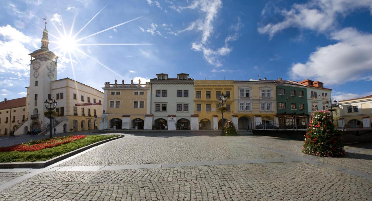 Hostel U Zlatého kohouta Kroměříž Exterior foto